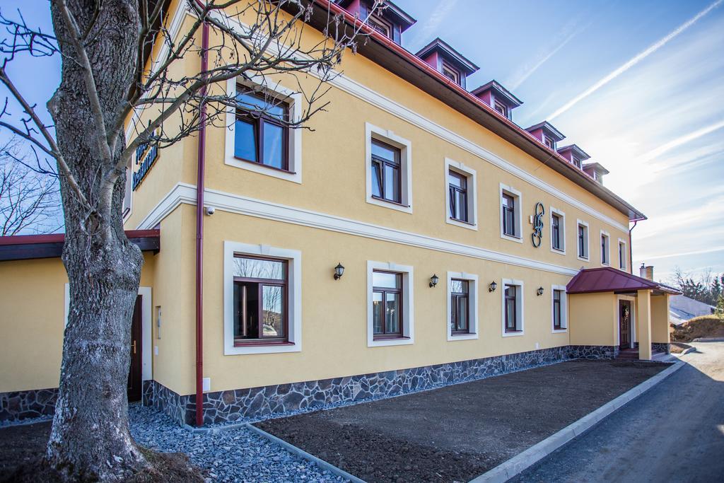 Banská Štiavnica Penzion Altmayer المظهر الخارجي الصورة