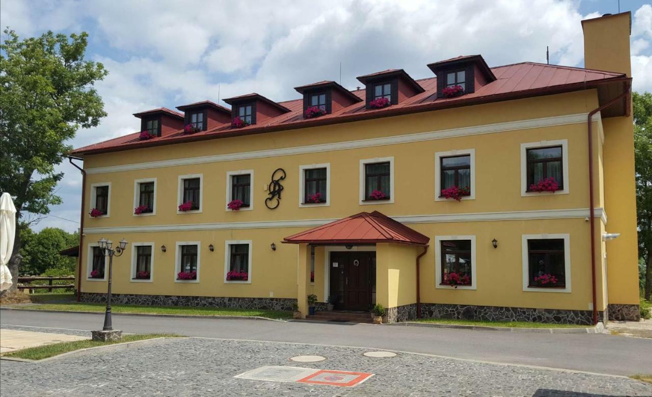 Banská Štiavnica Penzion Altmayer المظهر الخارجي الصورة